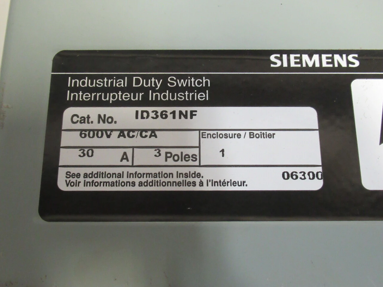 Siemens ID361NF Disconnect Switch 30A 600V 3-Pole SHELF WEAR NEW
