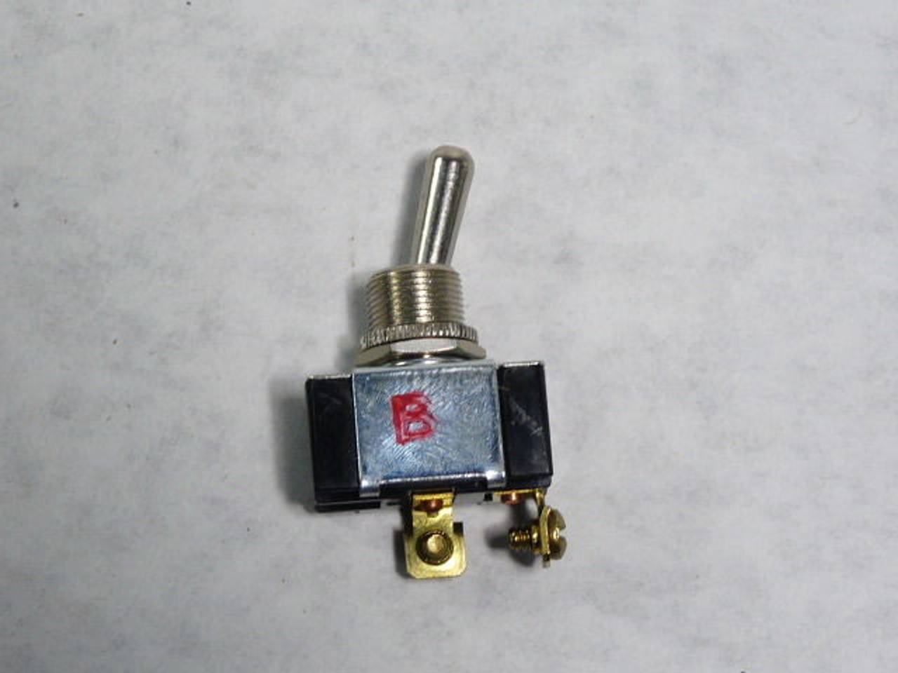 Cole Hersee 5582-BX On-Off Toggle Switch SPST ! NEW !