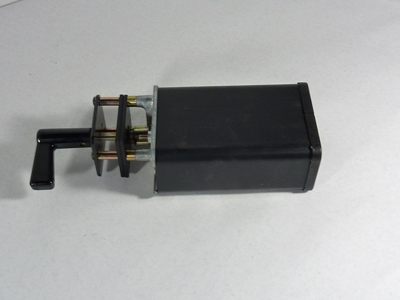 General Electric 16SB9367A1388G1X2 Type SB-9 Control Rotary Switch ! NEW !