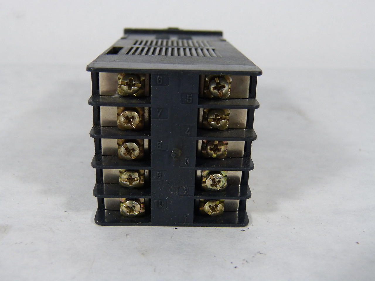 Gefran Elettronica 500N-R0-R0-5 Temperature Controller  Digital 48V USED