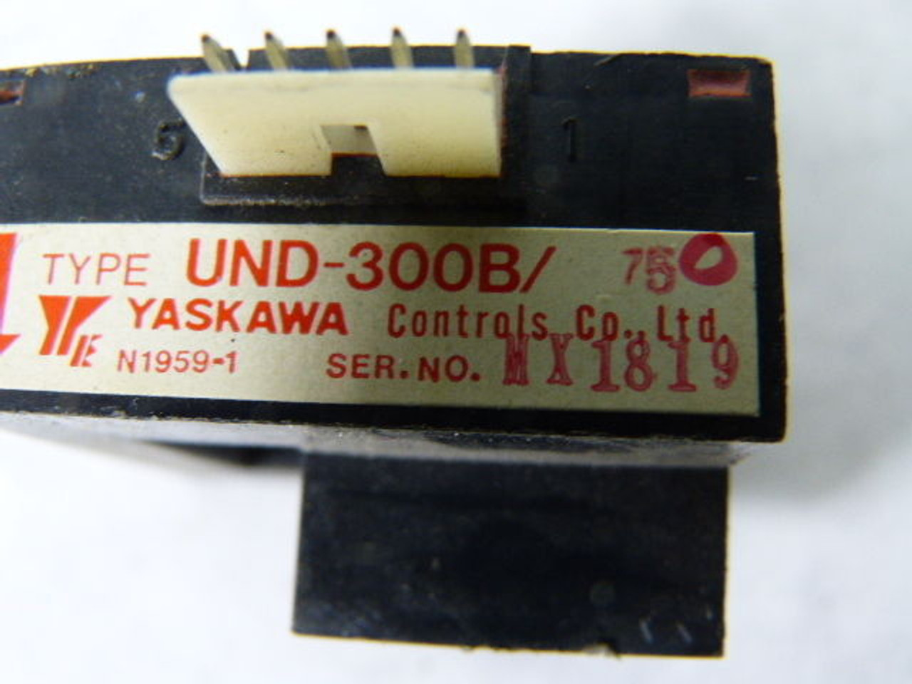 Yaskawa UND-300B/75 Current Transformer USED