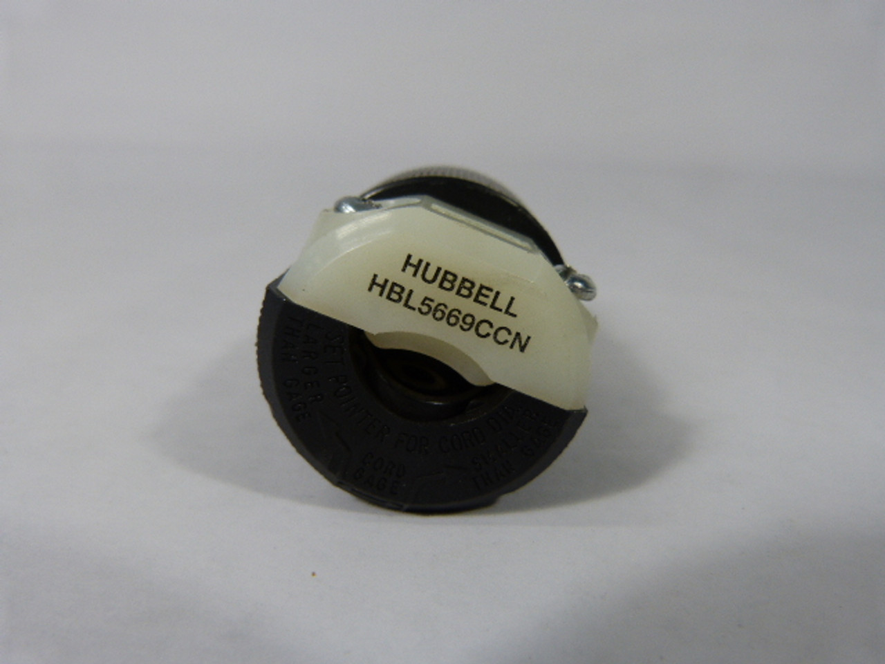 Hubbell HBL5669CCN Connector 15A 250V 3-Wire 2-Pole NOP