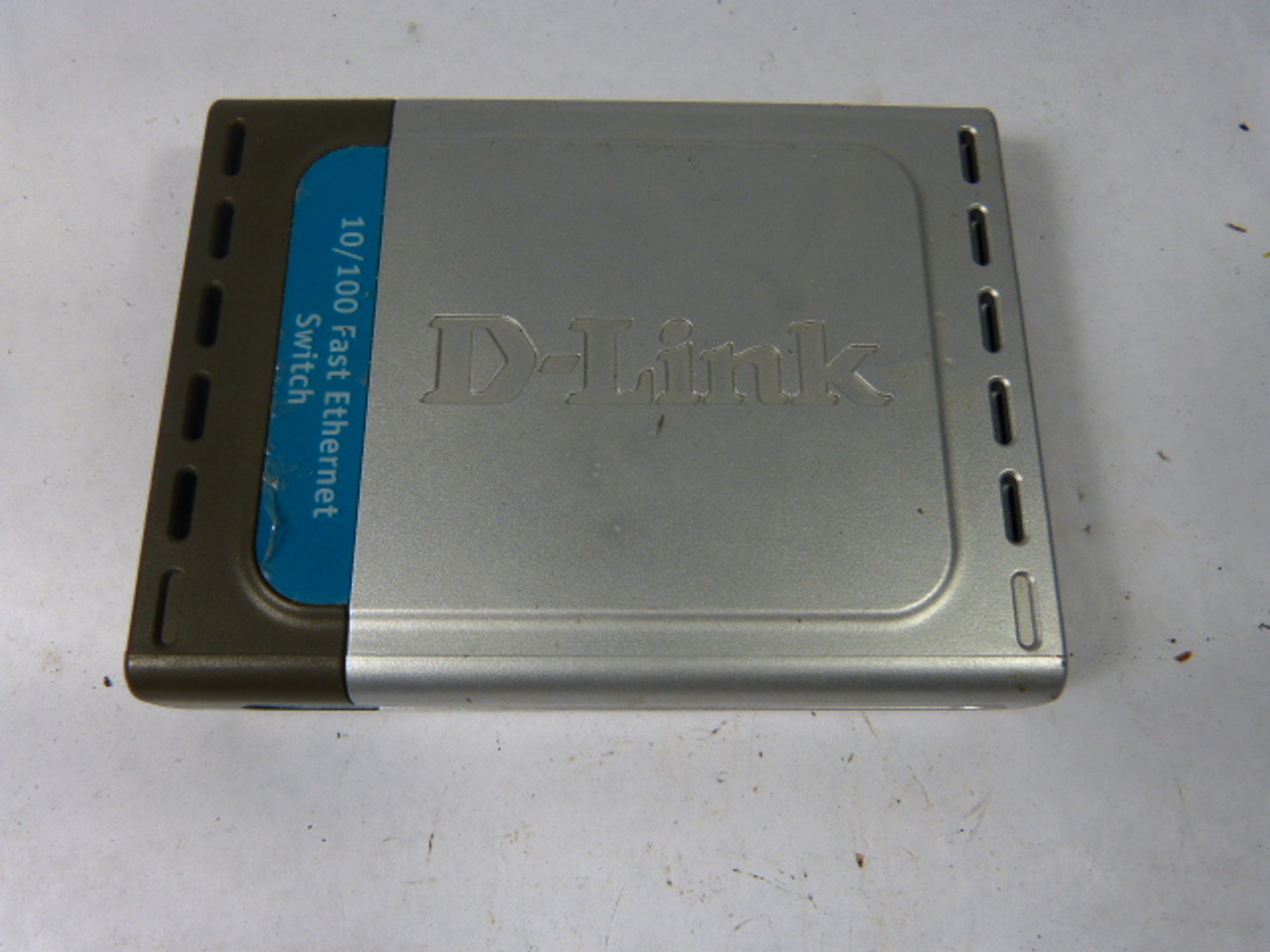 D-Link CSS5+A 10/100 Fast Ethernet Switch 5 Port USED