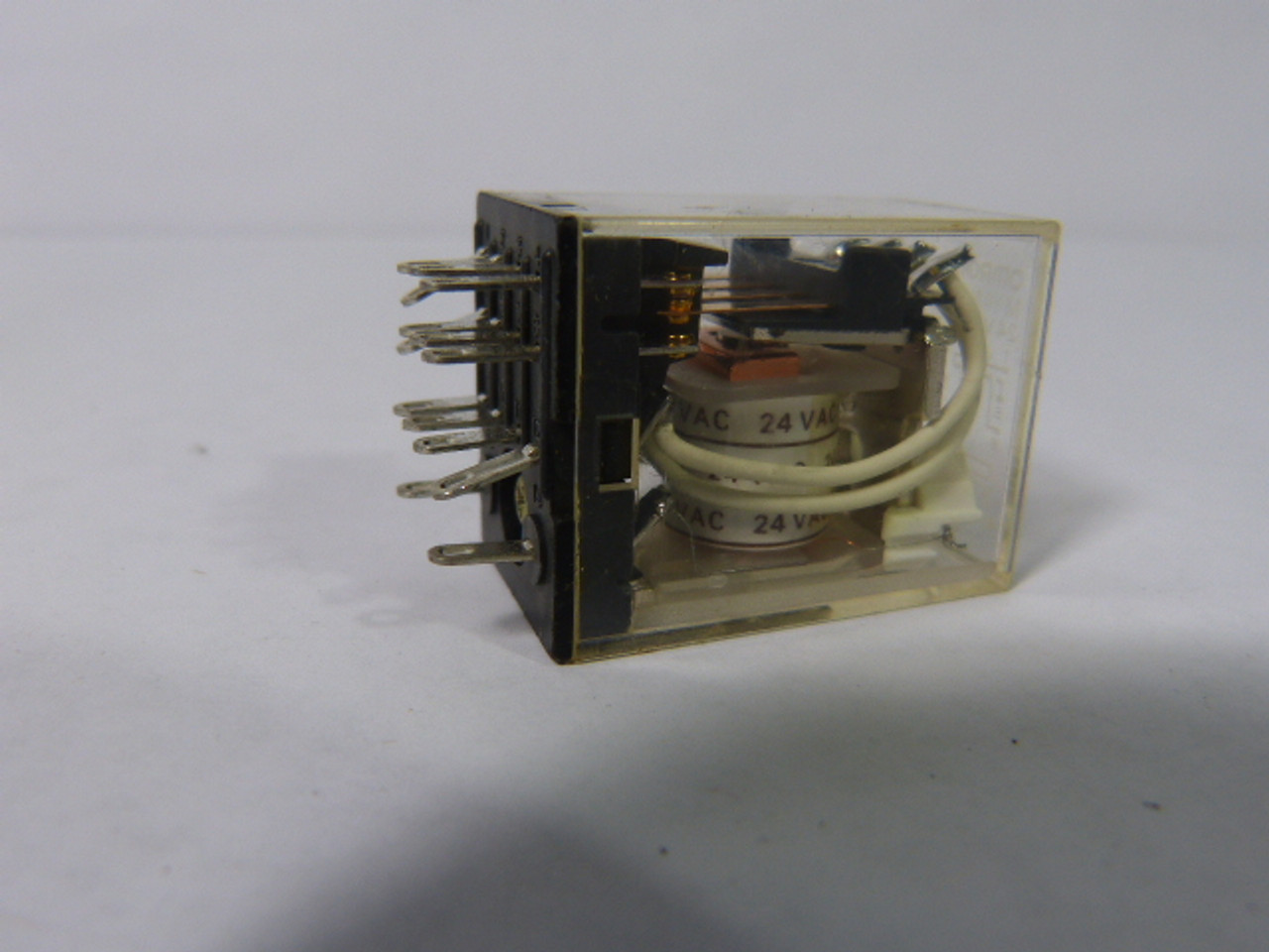 Omron MY4N-24AC Miniature General-Purpose Power Relay Indicating 24VAC Coil USED