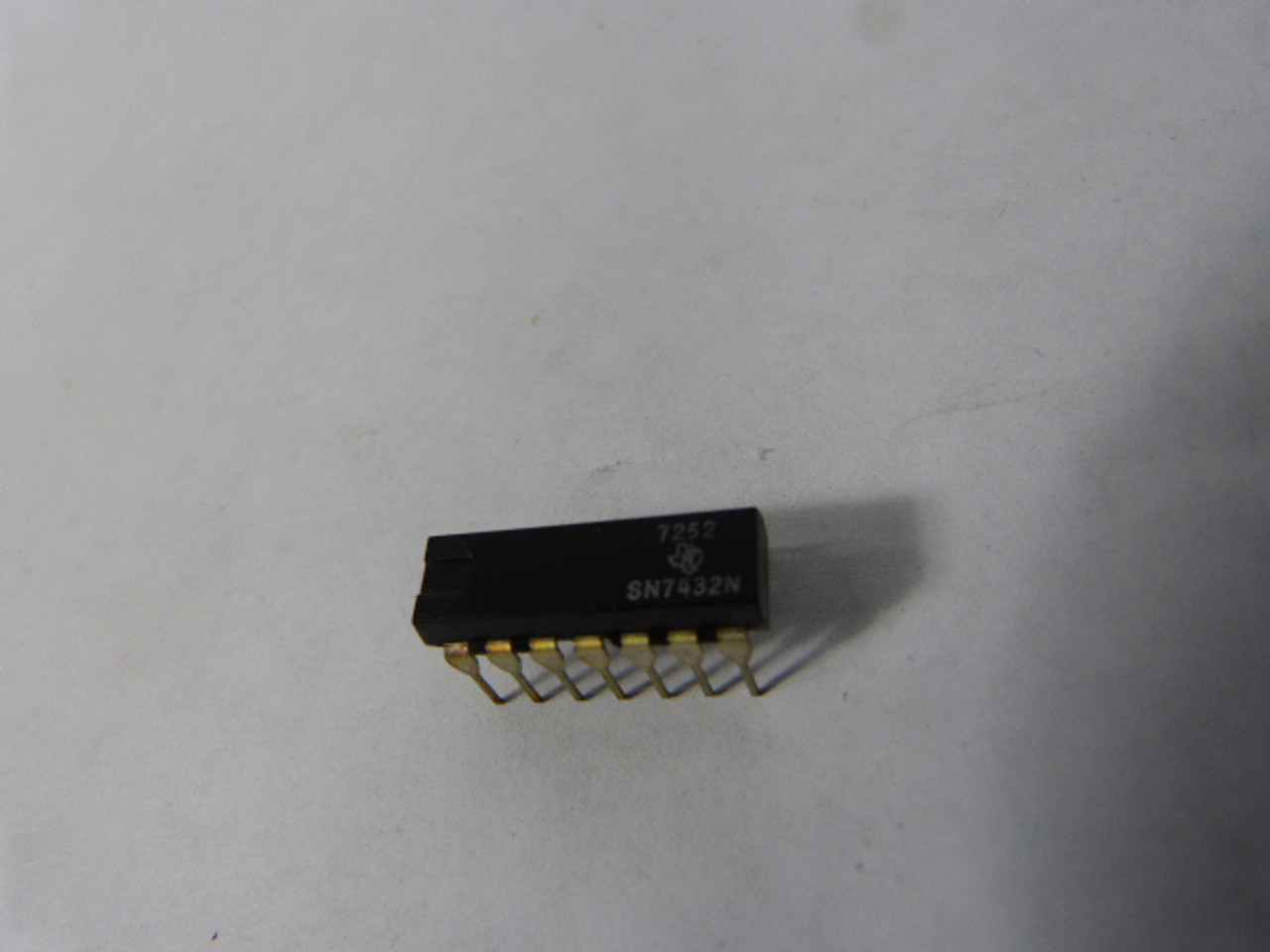 Texas Instruments SN7432N Plastic Dipped 14 Pin Integrated Circuit USED
