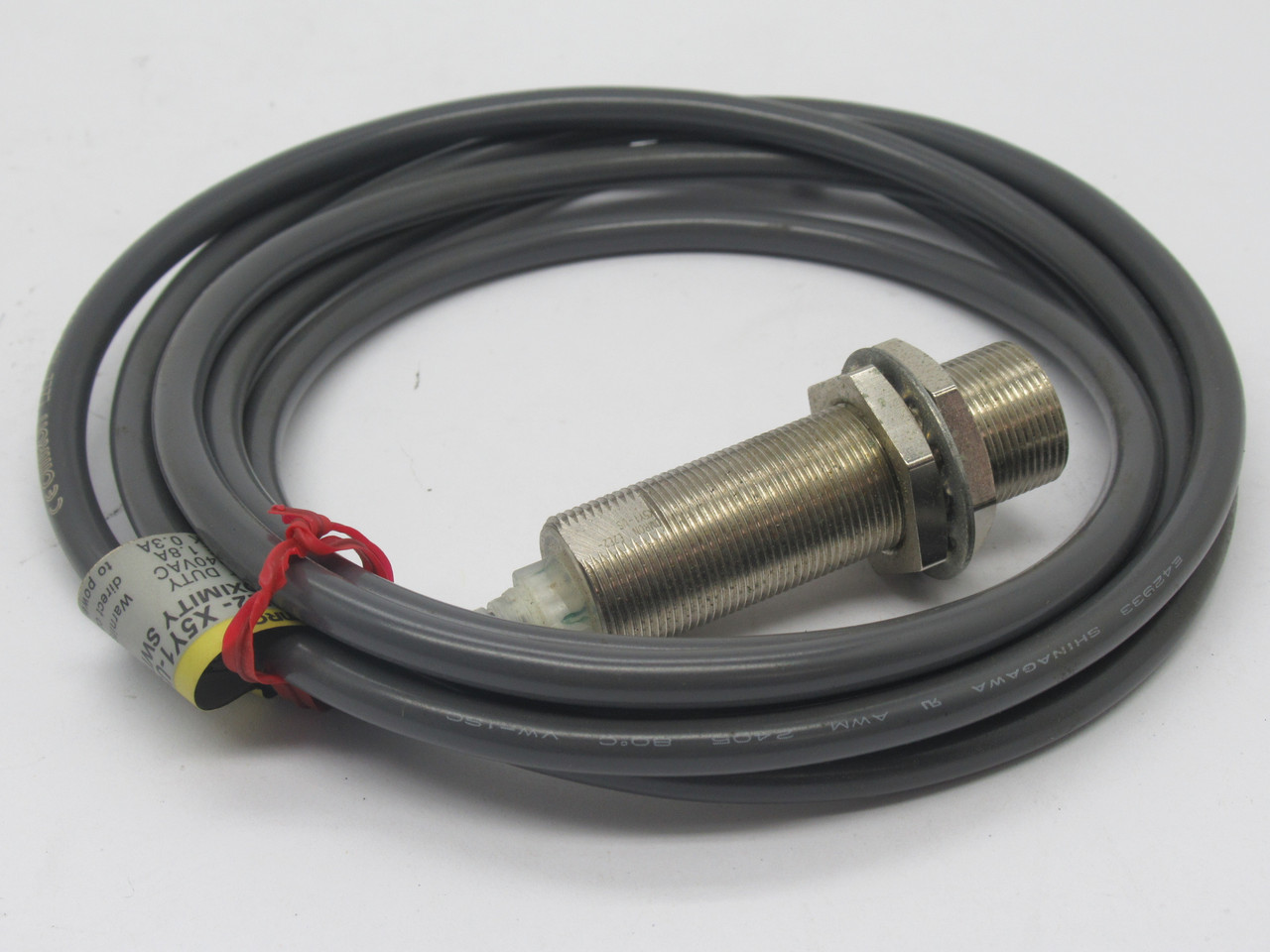 Omron E2E2-X5Y1-US Inductive Proximity Sensor 24-240VAC 2m Cable SHELF WEAR NOP