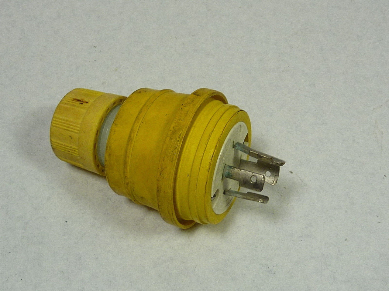 Pass & Seymour L15-20P Locking Connector 20A 250V USED