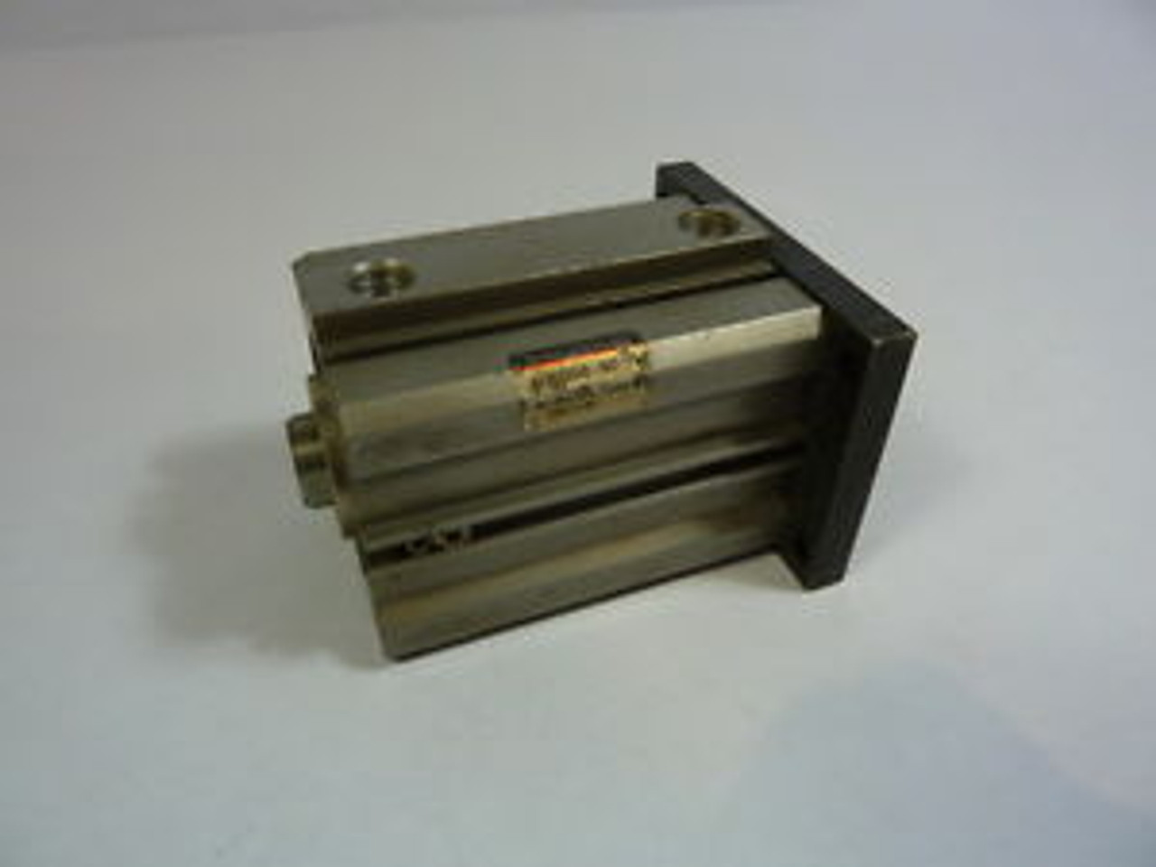 SMC NCDQ2KG40-35D-57 Compact Cylinder USED