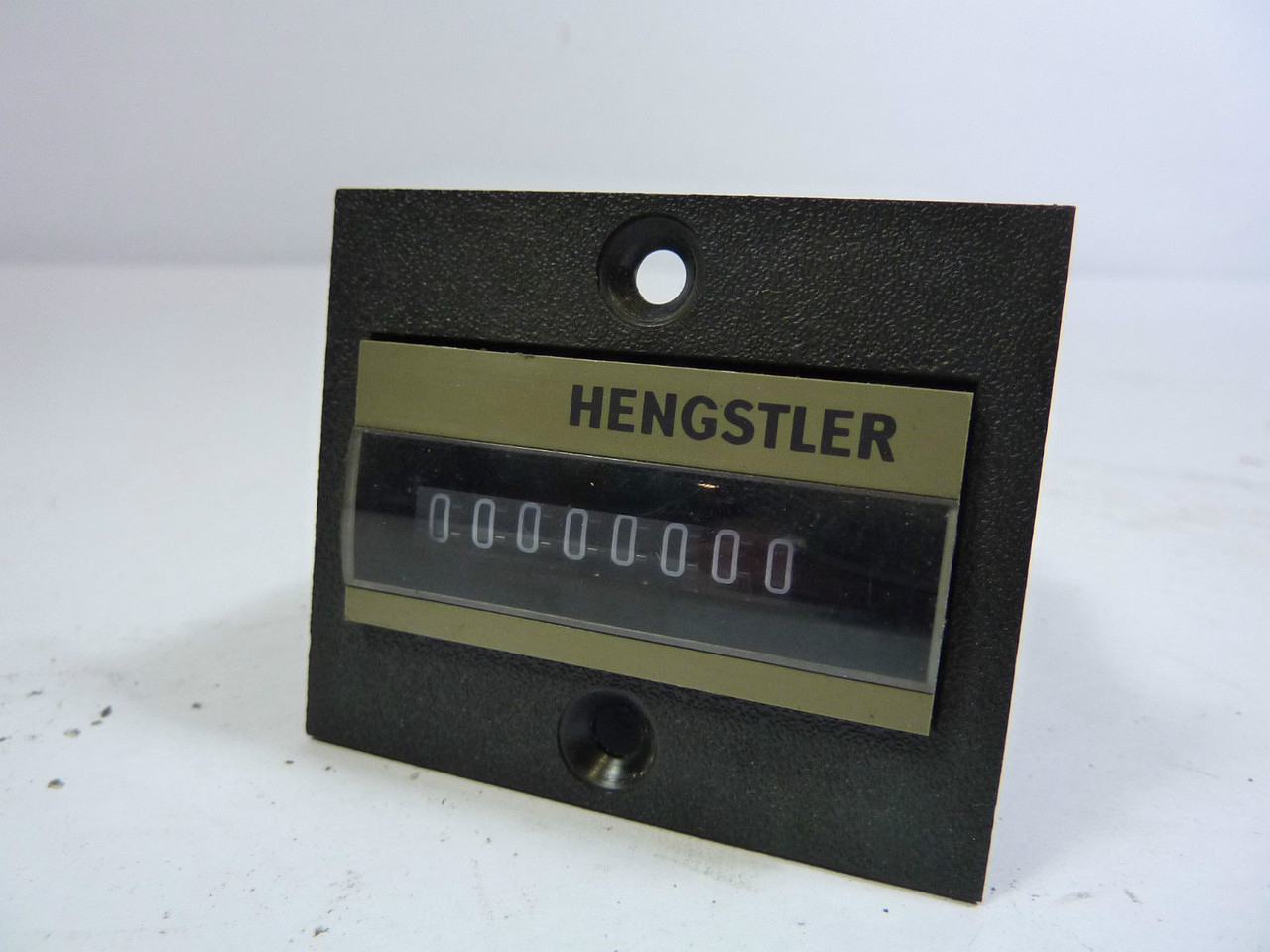 Hengstler G0468165 Analog Counter USED