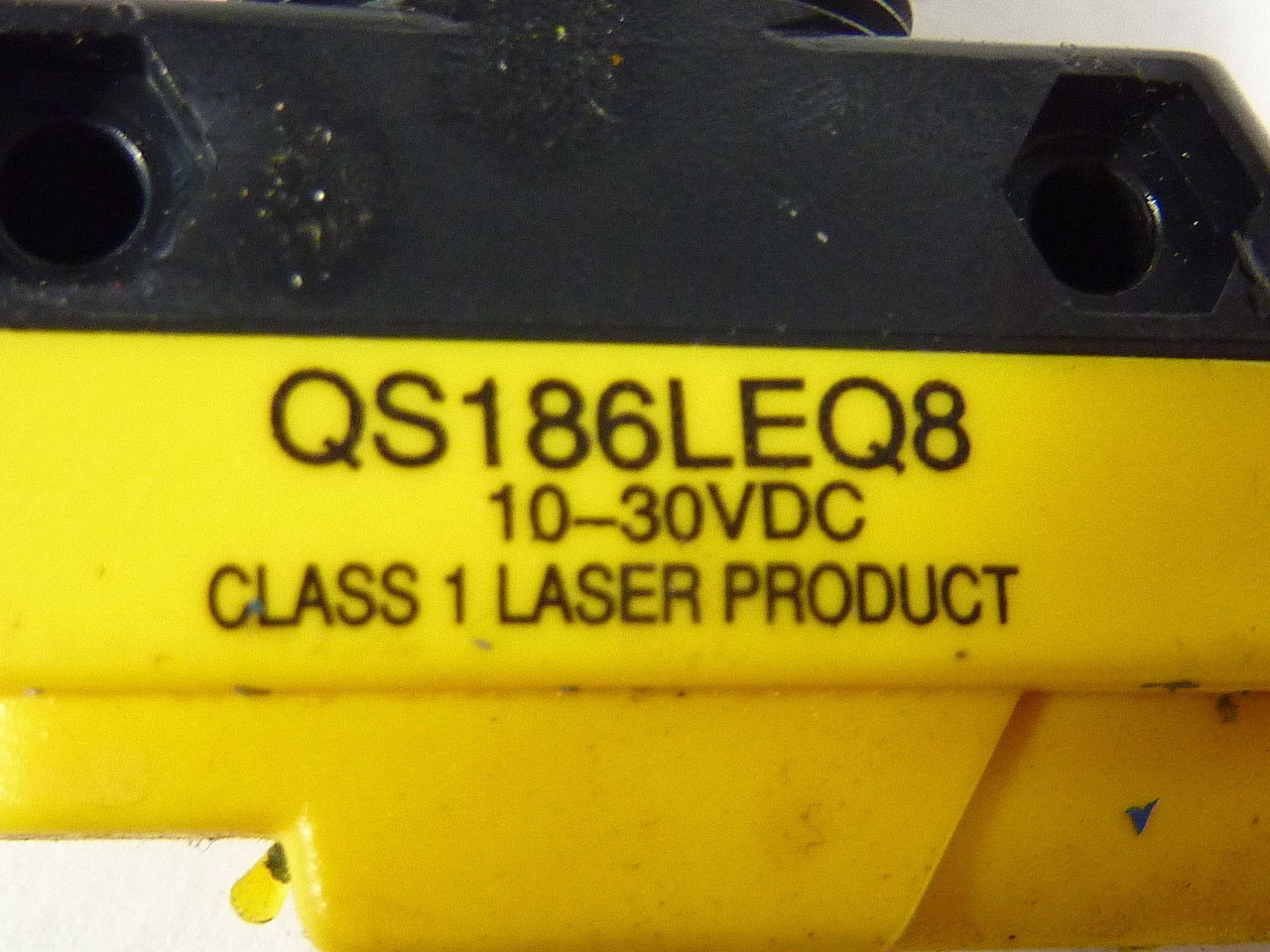 Banner QS186LEQ8 Laser Emitter Sensor 10-30VDC USED