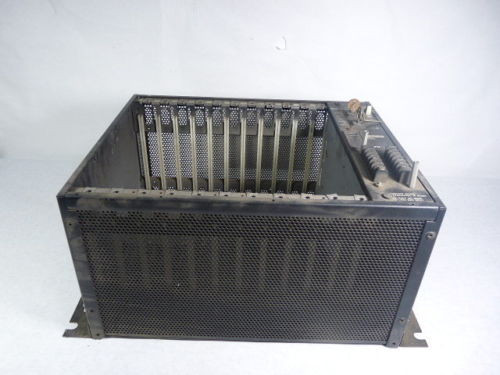 GE Fanuc IC600CP620L Series Six 11-Slot Controller Chassis Rack 115/230V USED