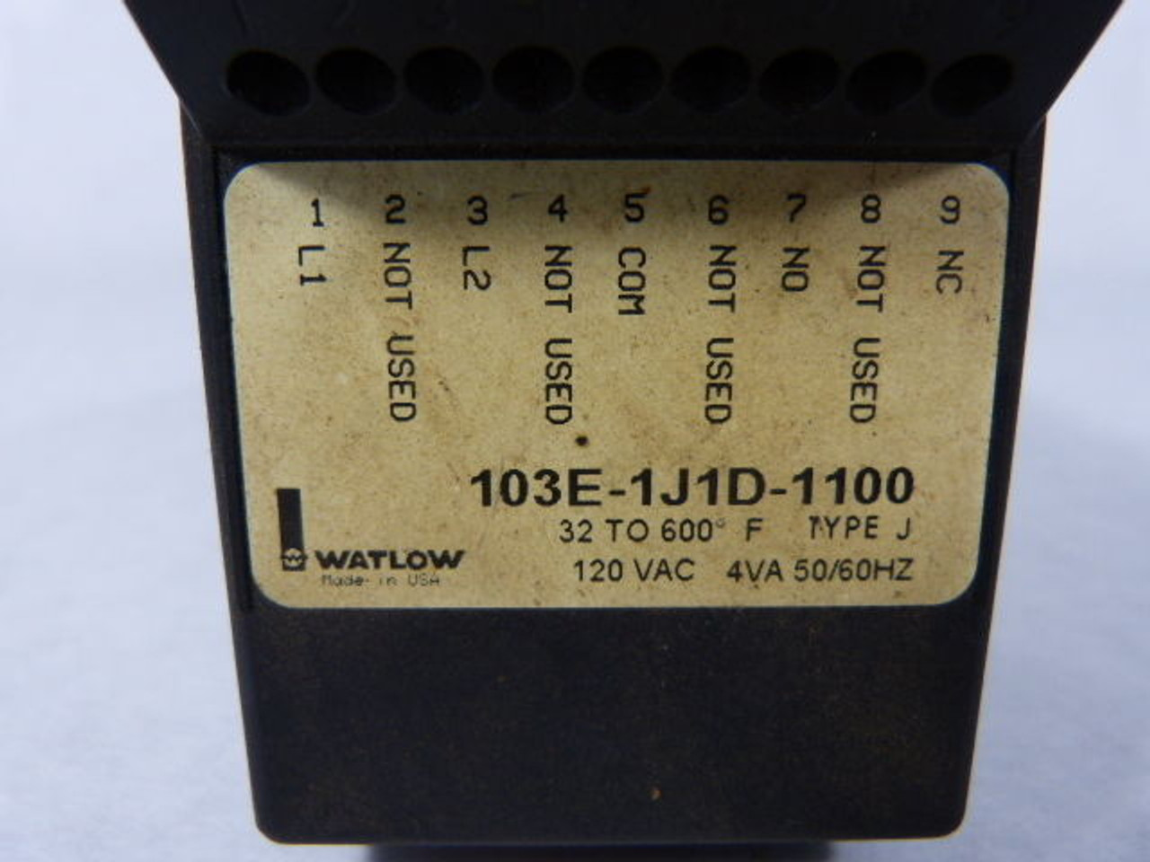 Watlow 103E-1J1D-1100 Temperature Controller USED