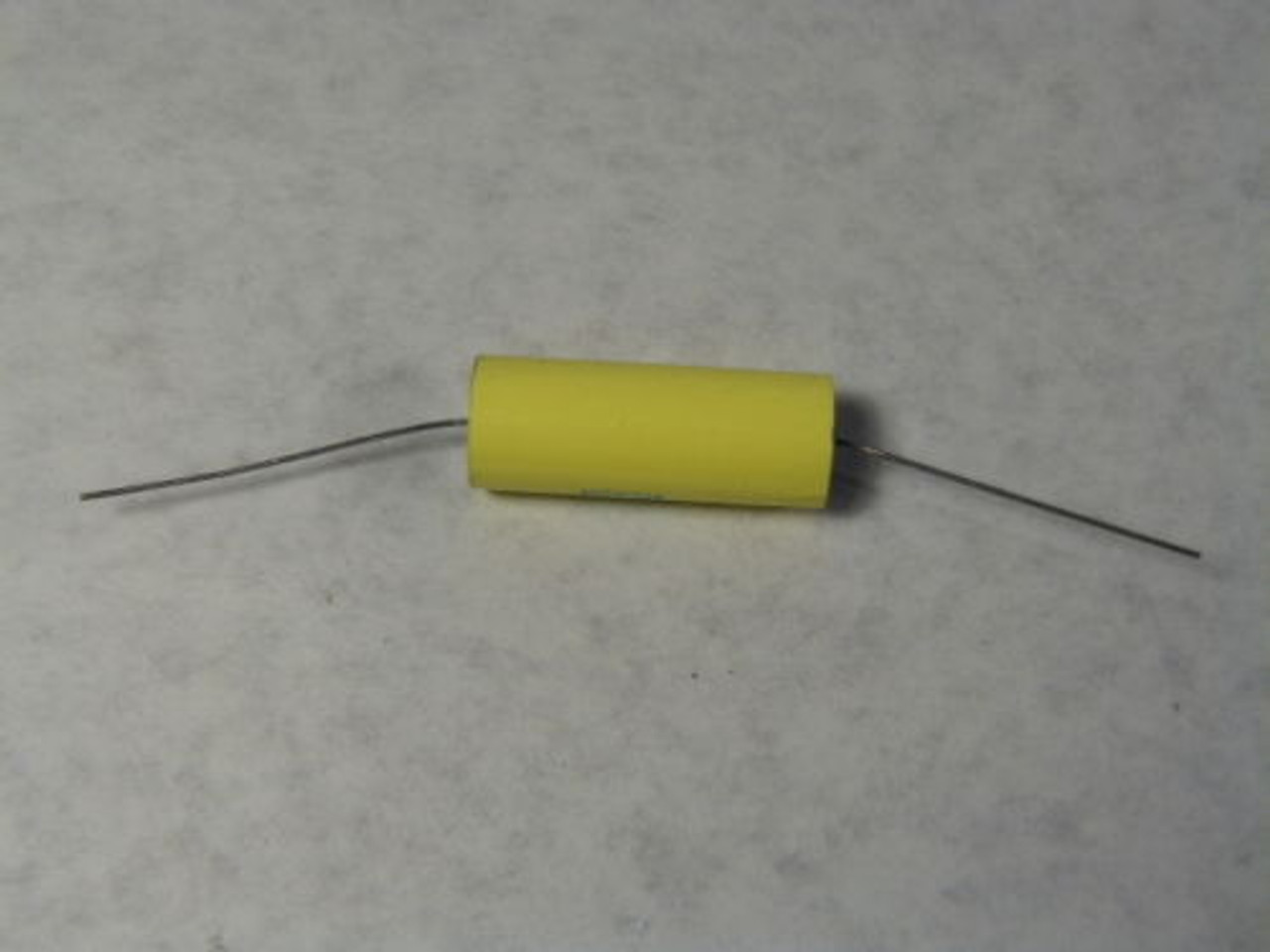 American Capacitor Corp DR3R104K Capacitor .10uf 10% 2000VDC ! NOP !