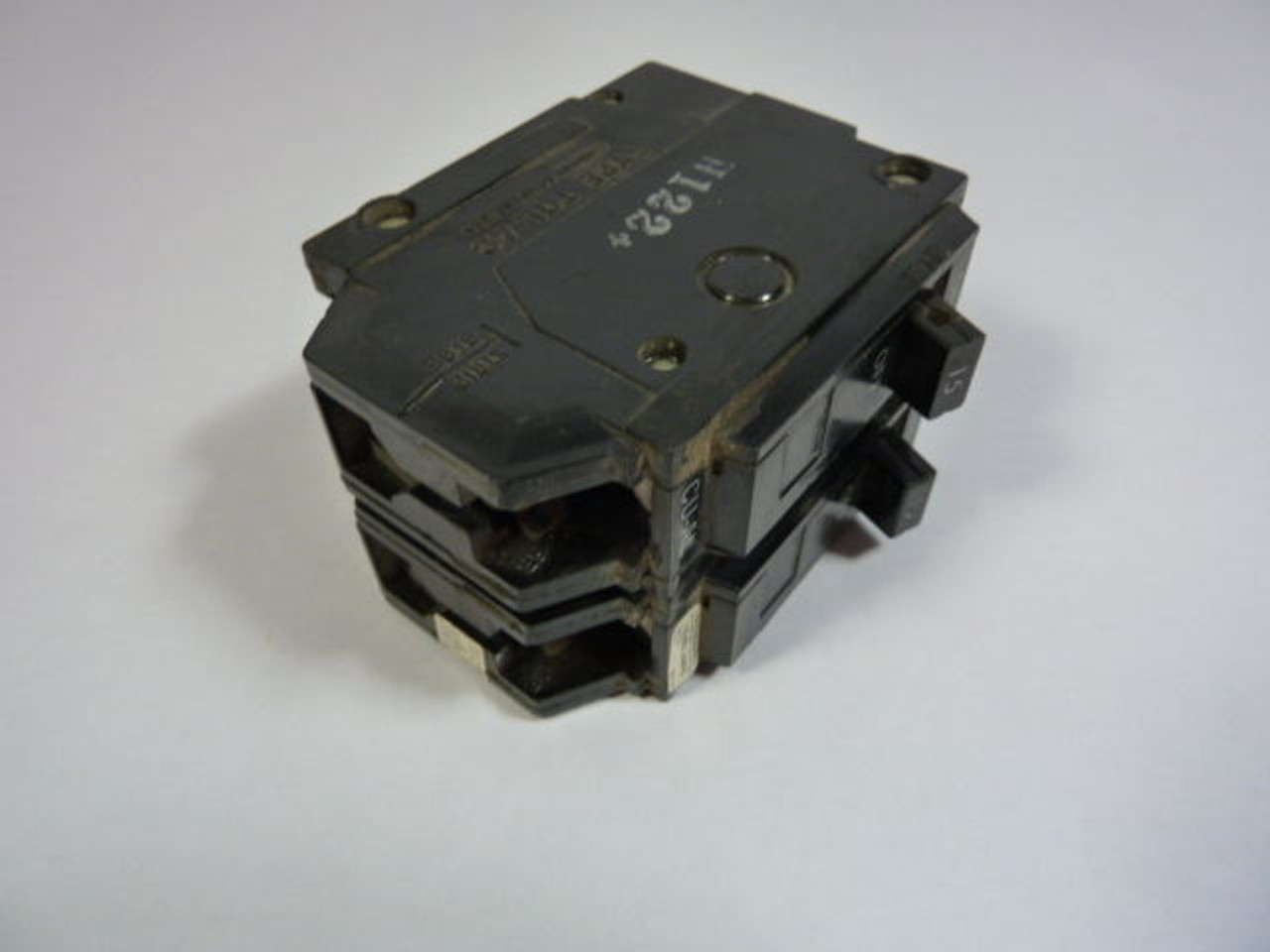 GE THQL2115 15A 2P Circuit Breaker USED