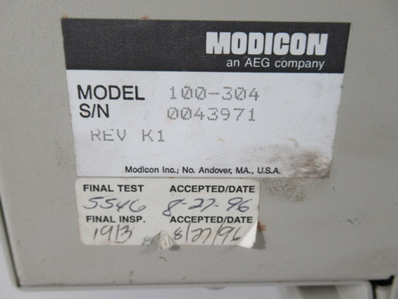 Modicon AEG 100-304 Controller Chassis Only USED