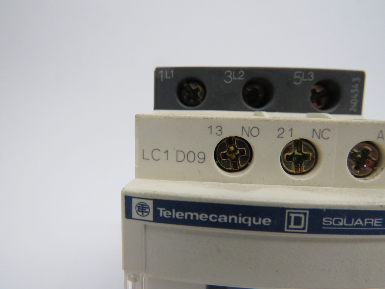 Telemecanique LC1-D09-G7 Contactor 120 V Coil USED