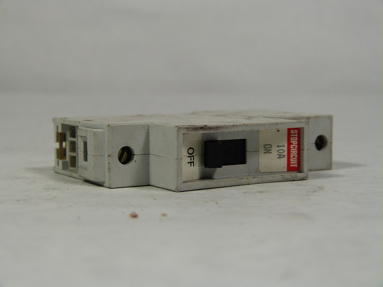 Entrelec GMU-10U-P1 Stop-Circuit Breaker 600V 10A Single Pole USED