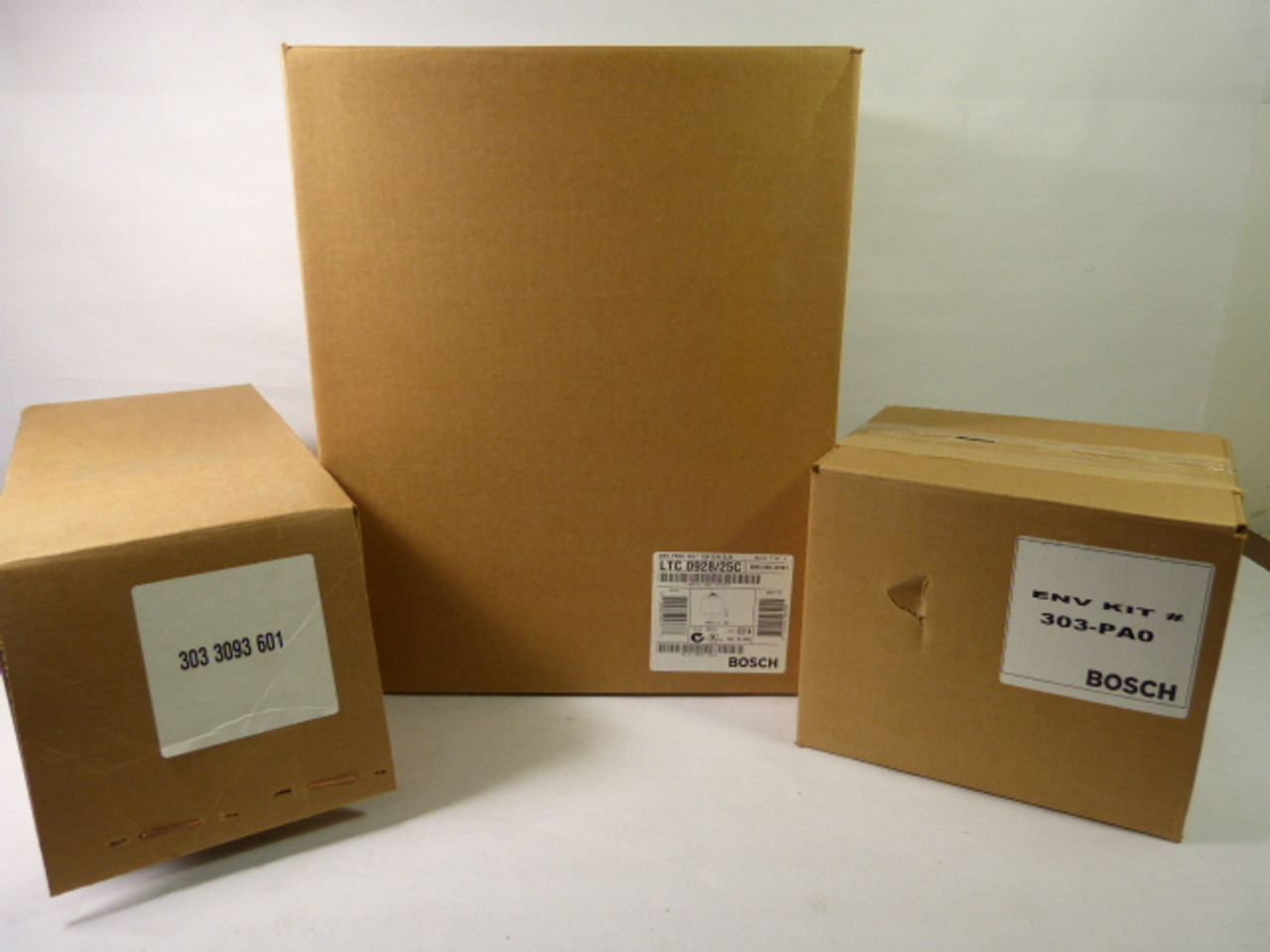 Bosch ENVD2460W Envirodome Day/Night Outdoor PTZ Clear Dome Camera System ! NEW !