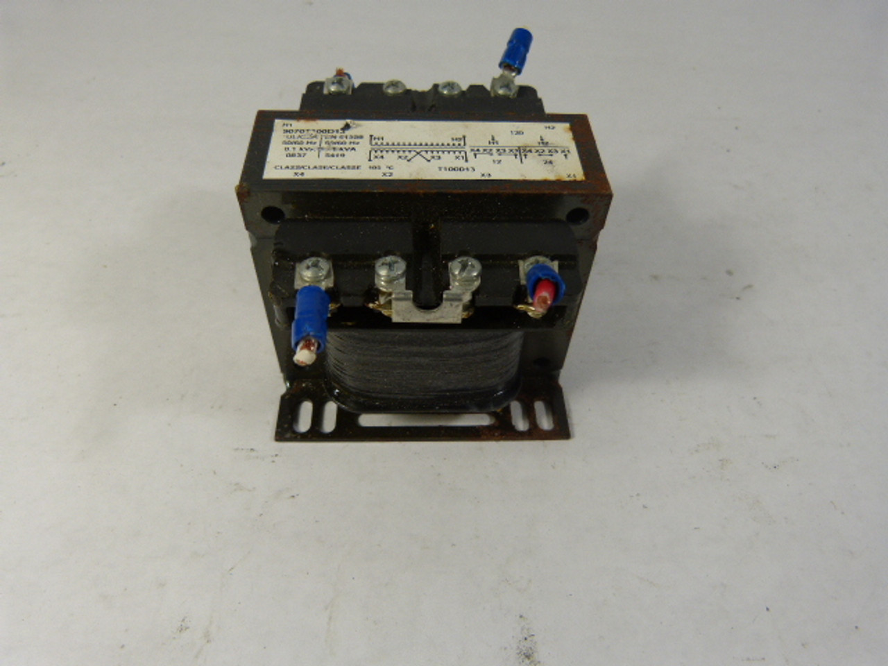 Square D 9070T100D13 Industrial Control Transformer 0.1 KVA 120 V USED