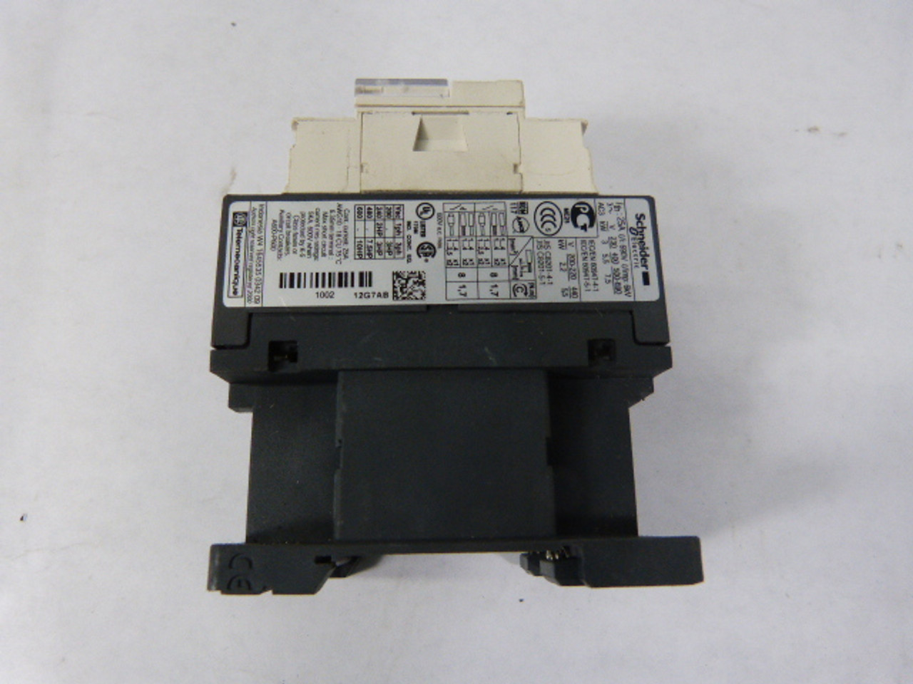 Schneider LC1D12B7 Contactor 12 A 4 Pole 120 Vac 2NO/2NC USED