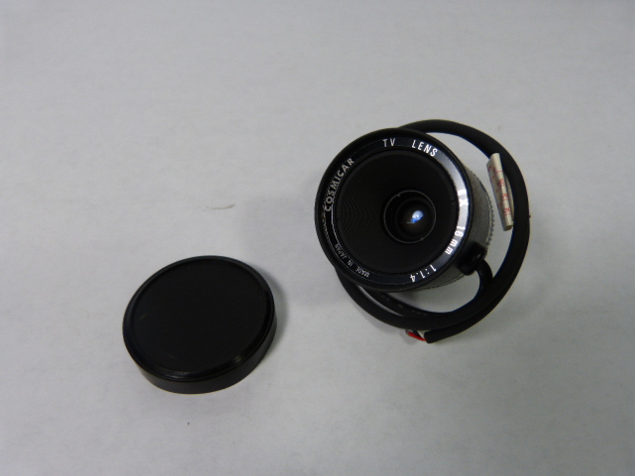 Cosmicar C31632 Auto Iris Lens 16mm ! NEW !