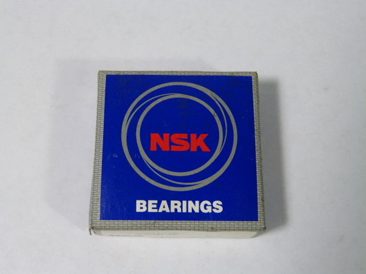 NSK 6304C3E Single Row Ball Bearing ! NEW !