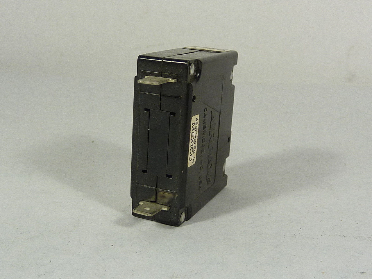 Airpax UPG1-51-252-01 Circuit Breaker 65V 2.5A ! NEW !