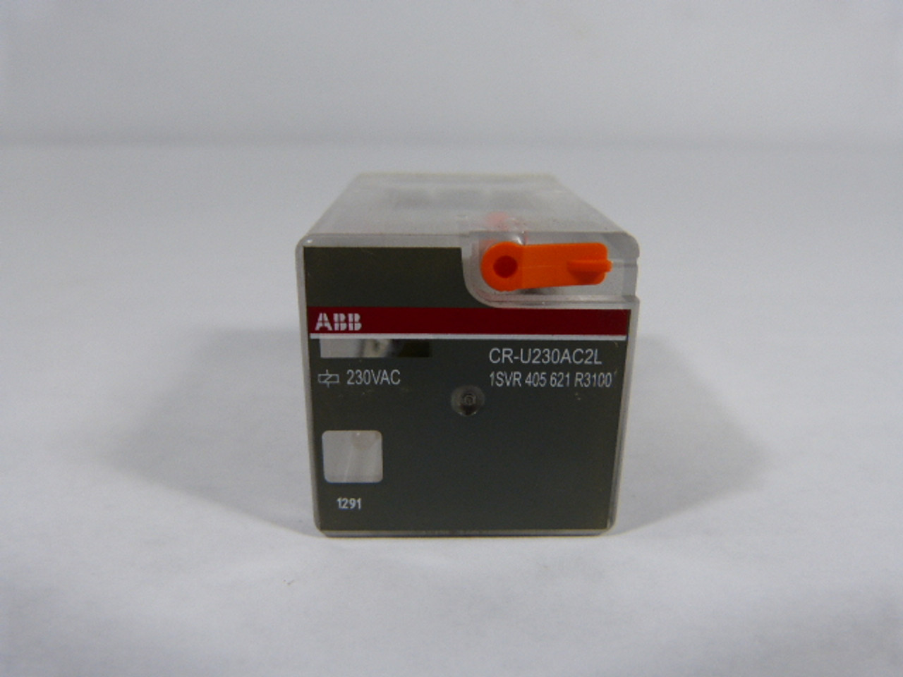 ABB 1SVR405621R3100 CR-U230AC2L Plug Style Relay 230VAC 8-Pin USED
