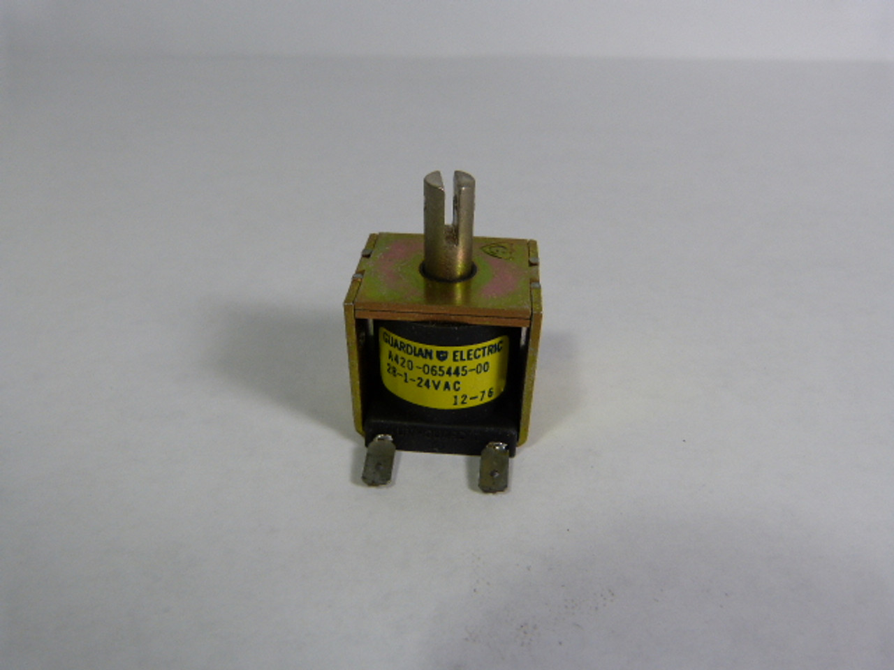 Guardian 28-INT-24A Solenoid Coil 24V 60Hz ! NEW !