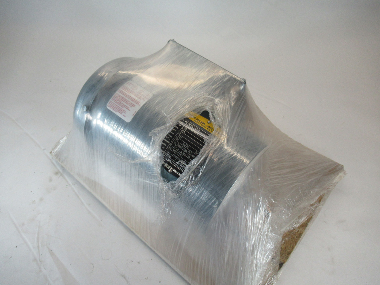 Baldor .75HP 1725RPM 575V 56C TEFC 3Ph .9A 60Hz ! NEW !