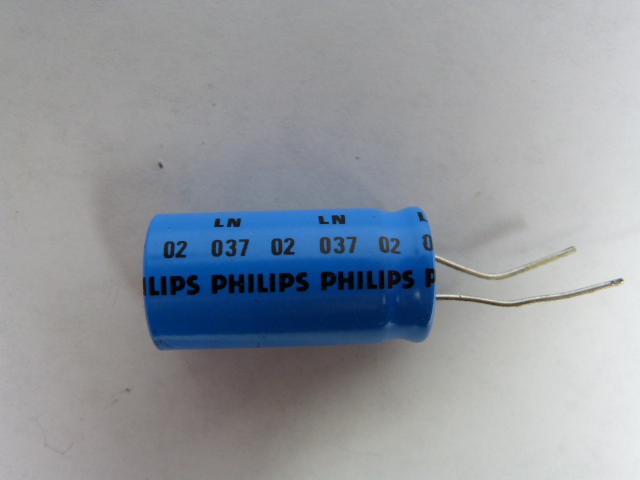 Philips 037-02 Capacitor 330u 25V USED
