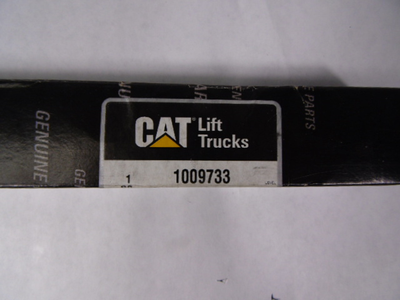 Cat 1009733 Load Wheel Axle ! NEW !