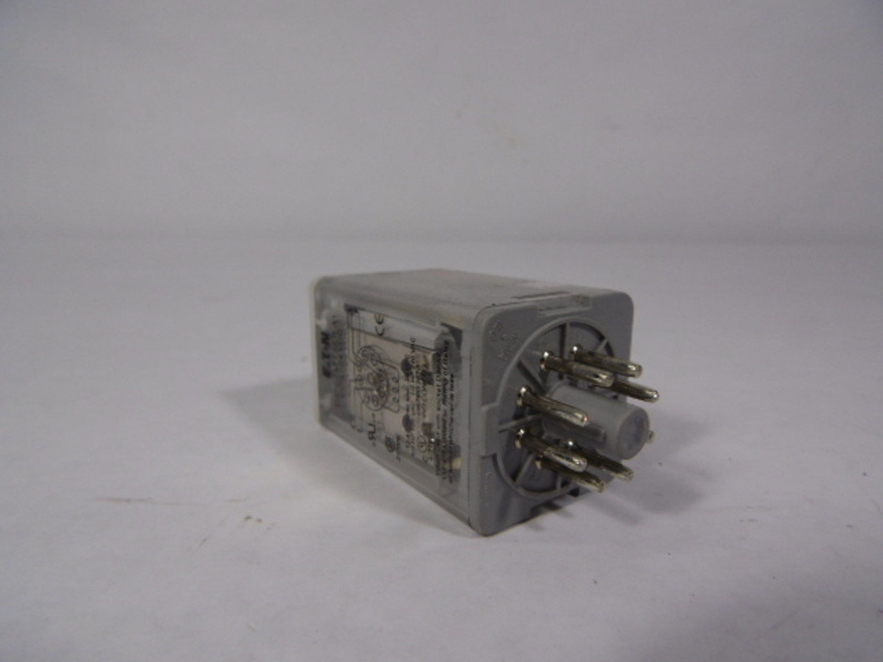 Cutler Hammer D3PF2AT1 Plug Style Relay 12amp 240VAC USED