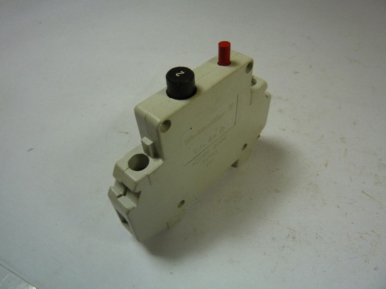 Weidmuller 910150 Circuit Breaker 2 Amp 250V USED