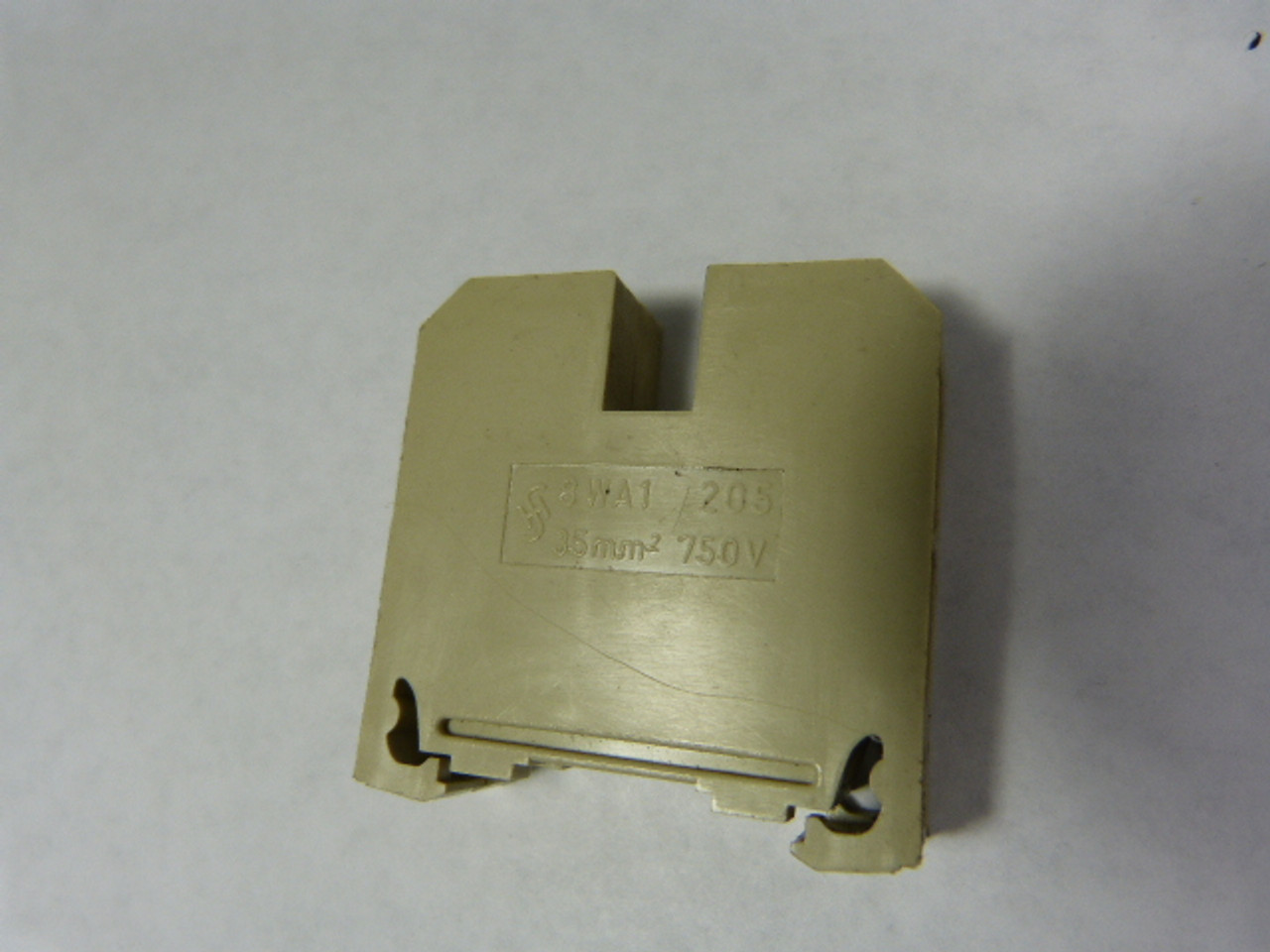 Siemens 8WA1-205 Terminal Block - Beige USED