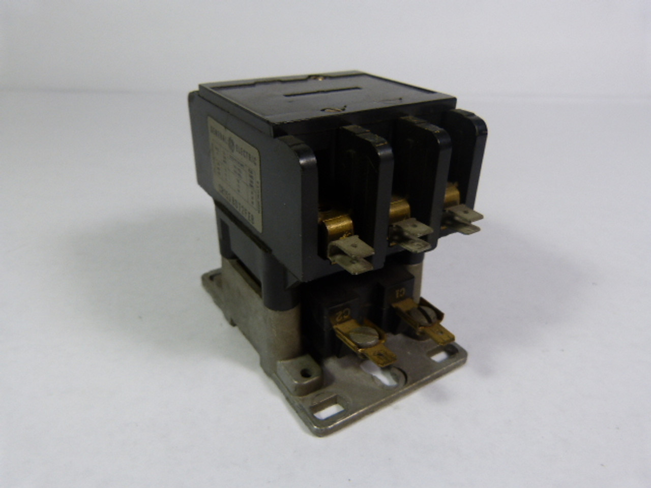 GE CR153B072FEB Contactor 110/120V Coil USED