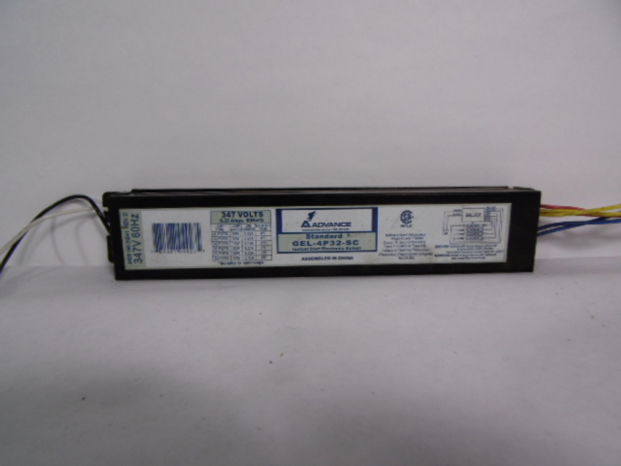 Advance GEL-4P32-SC Instant Start Electronic Ballast 120-277 V 1.17-0.5 A 50/670 Hz USED