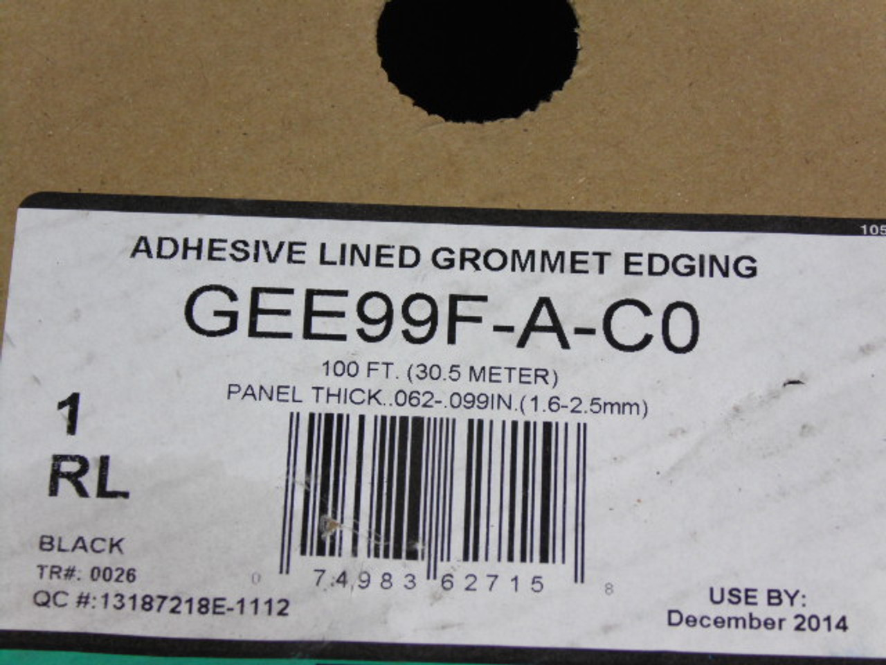 Panduit GEE99FAC0 Grommet Edging 47Feet ! NOP !