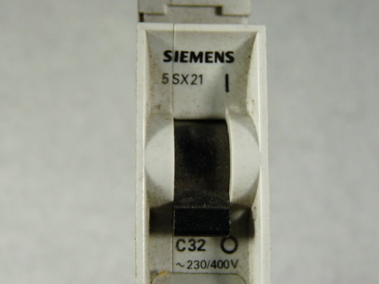 Siemens 5SX21C32 Circuit Breaker 32A 1-Pole 230/400V USED