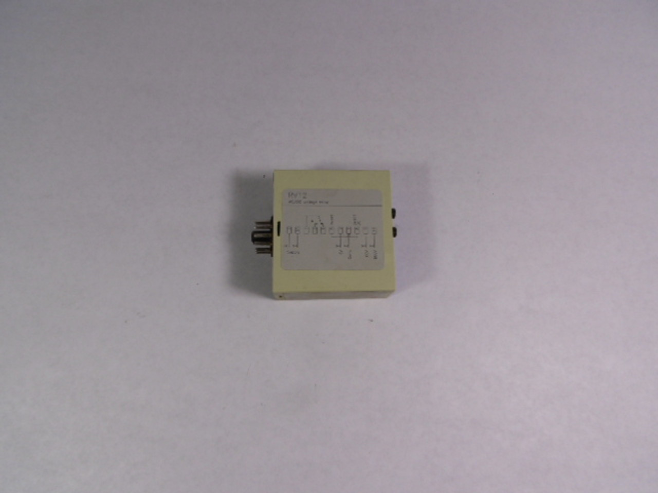 Honeywell RV12-1-1-120 Relay 1 Pole 8A/250V AC ! NEW !