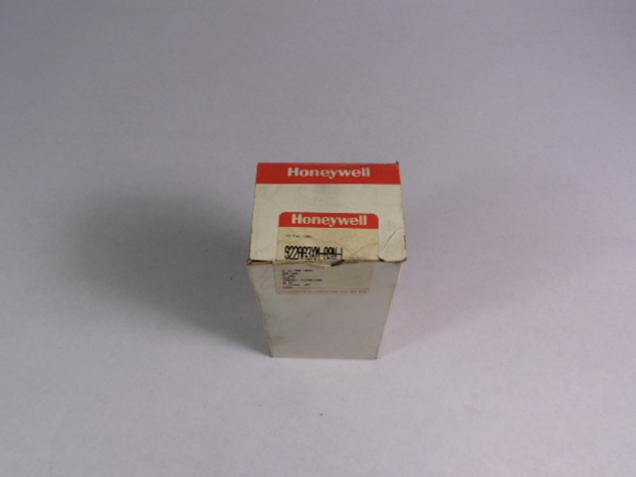 Honeywell 922AA3XM-A9N-L Proximity Sensor 9.6-30VDC 18/5mm NPN N.O. 4Pin NEW