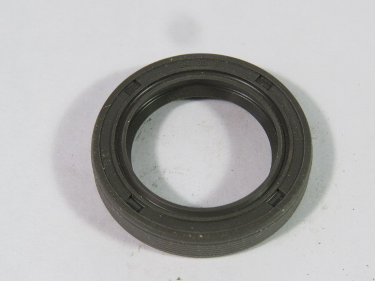 SKF 692301 Oil Seal ! NEW !