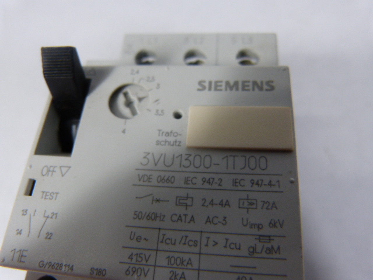 Siemens 3VU1-300-1TJ00 Starter Motor Protector 2.4-4Amp USED