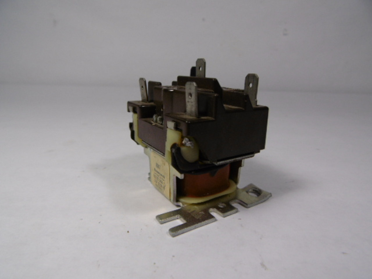 Honeywell R4222S 1066 Heavy Duty Switching Relay 120V USED