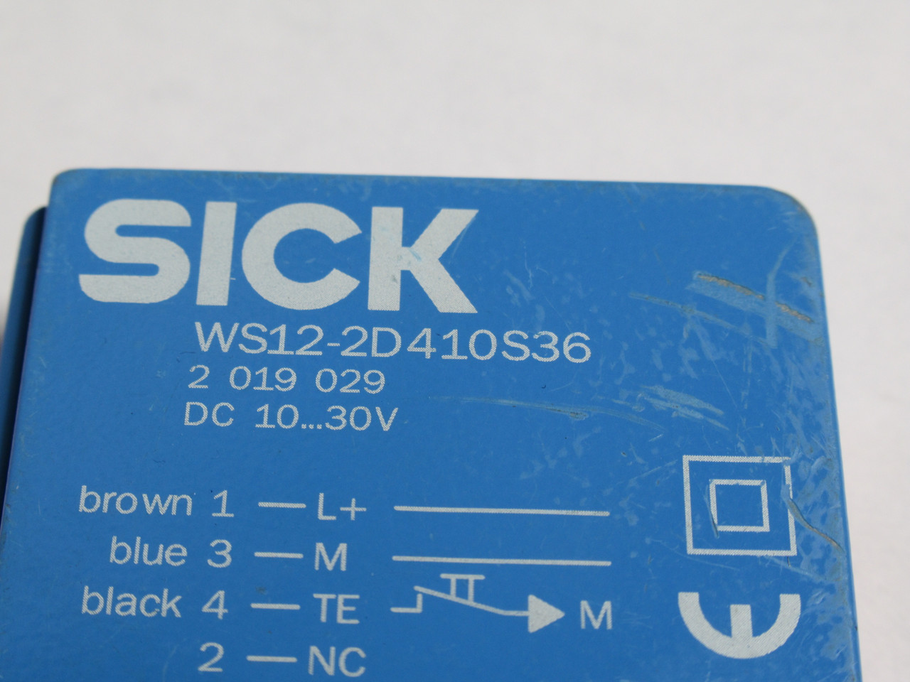 Sick WS12-2D410S36 Photoelectric Switch 10-30VDC 5m COSMETIC DAMAGE USED