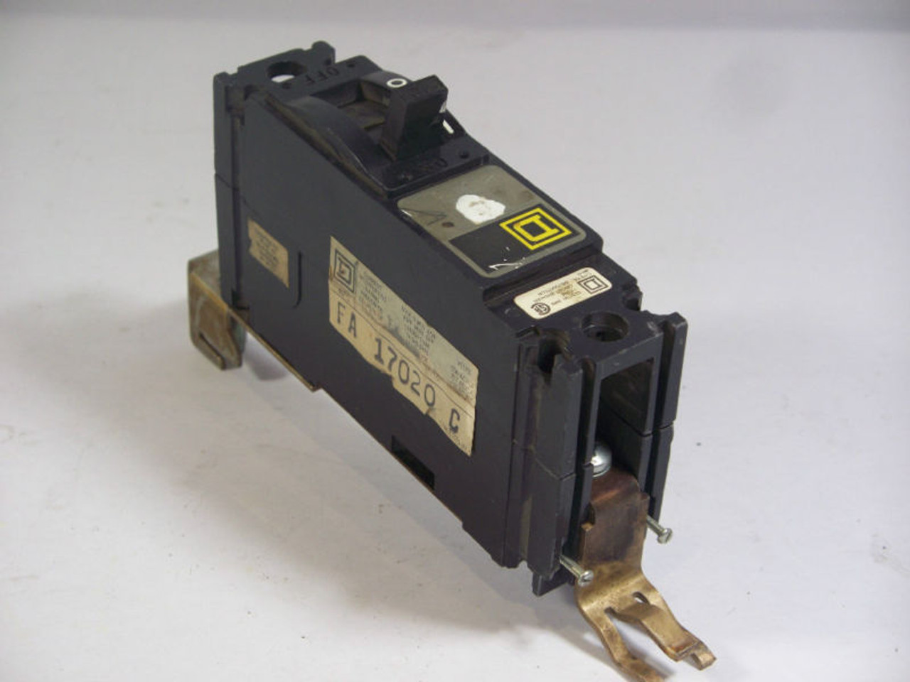 SQUARE D FA-17020-C  CIRCUIT BREAKER 20A USED