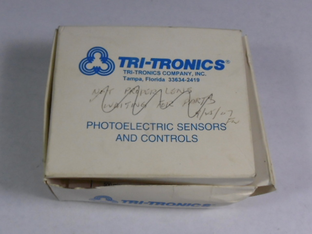 Tri-Tronics MDRCV4 Photoelectric Sensor with Connector Red LED 1" Axis NEW