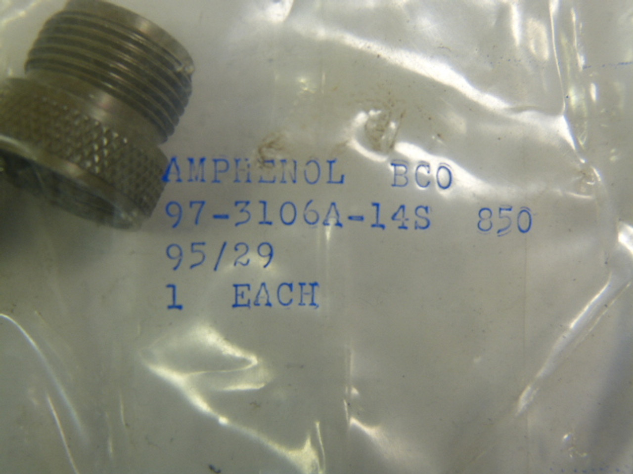 Amphenol 97-3106A-14S Circular Shell Plug ! NWB !