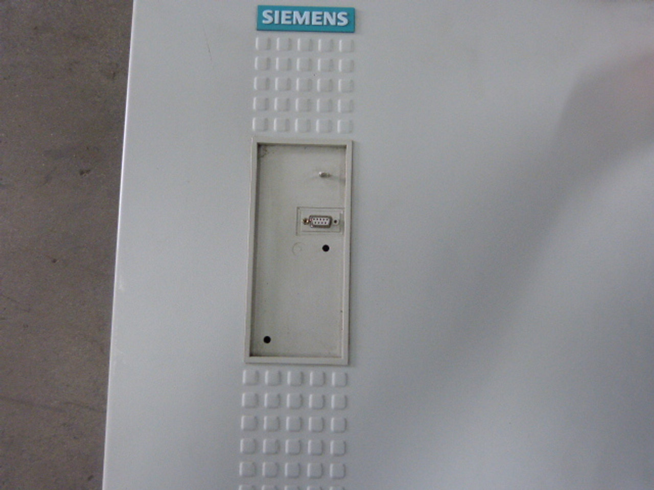 Siemens 6SE7032-6EG20-Z AC Drive 150 H 460 V USED
