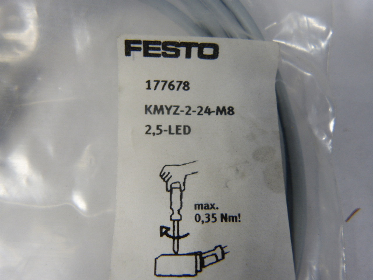 Festo KMYZ-2-24-M8-2,5-LED 177678 Connecting Cable with Plug Socket 2.5m NWB
